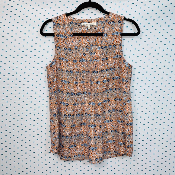 Daniel Rainn Tops - Daniel Rainn Floral V-Neck Sleeveless Blouse